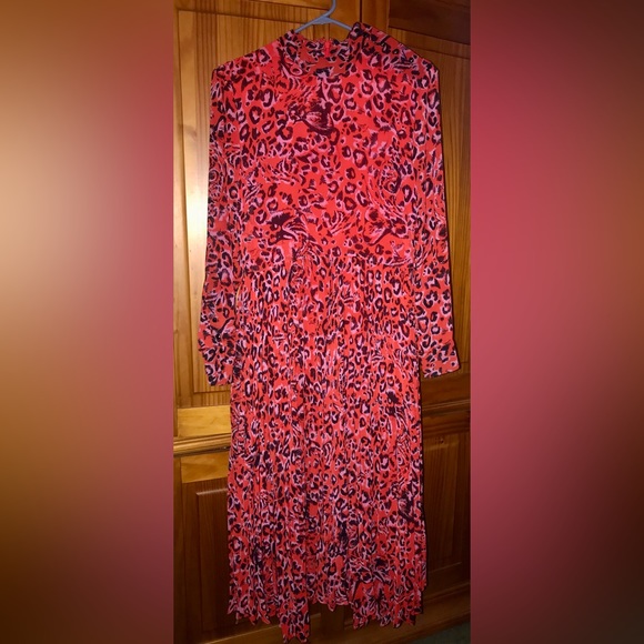 WHISTLES RED LEOPARD PRINT PLEAT DRESS - Picture 4 of 5